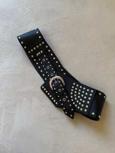 Cinturón tachas